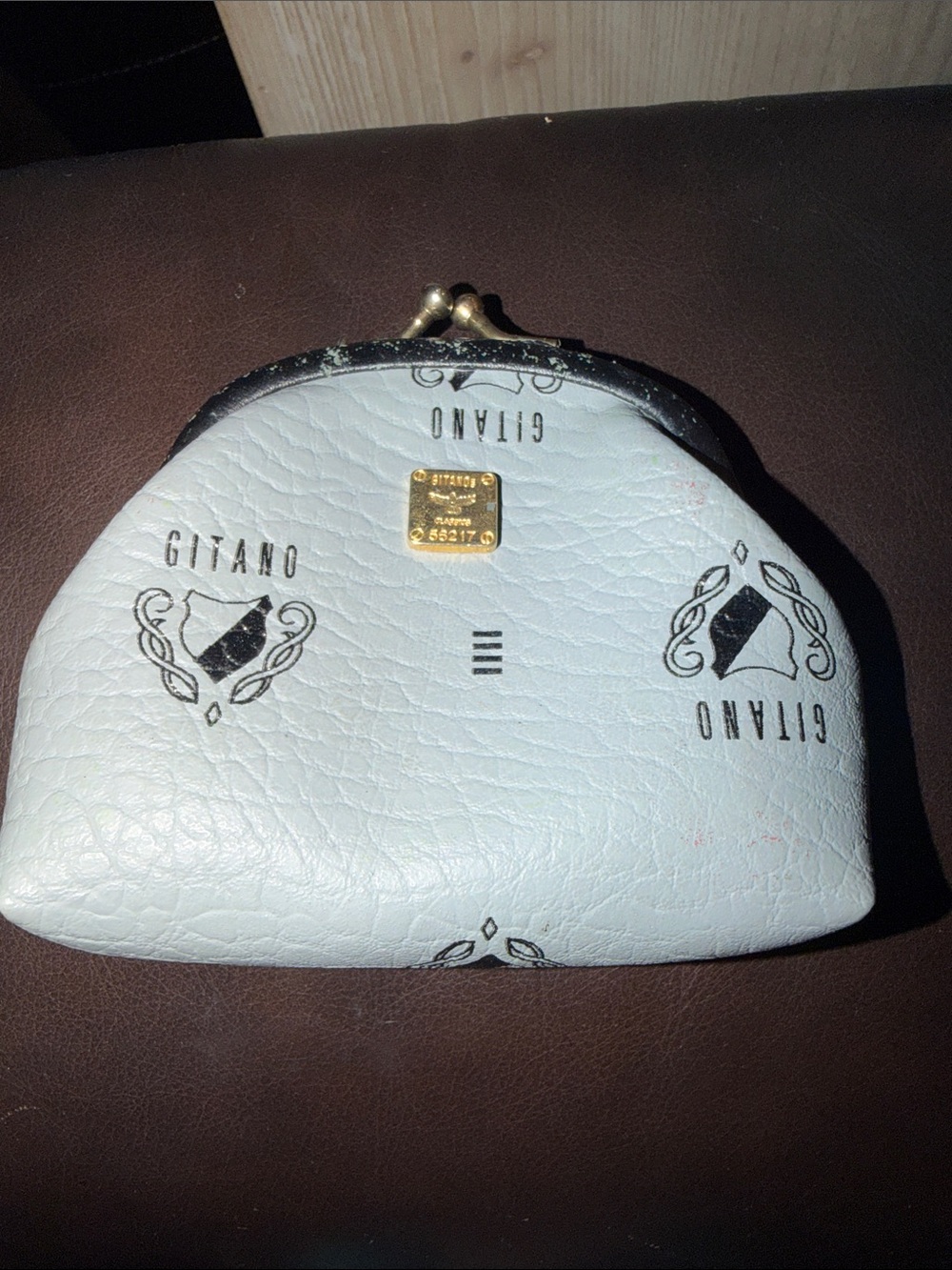 Gitano White Coin Purse with Black Crest Motif and Gold Accent